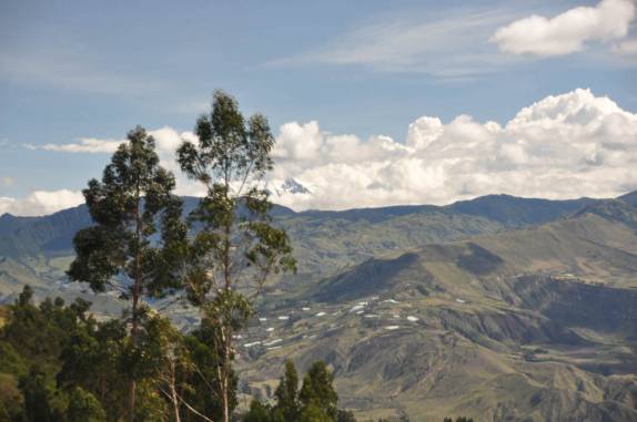 Paisagem equatoriana chegando perto da fronteira com a Colômbia